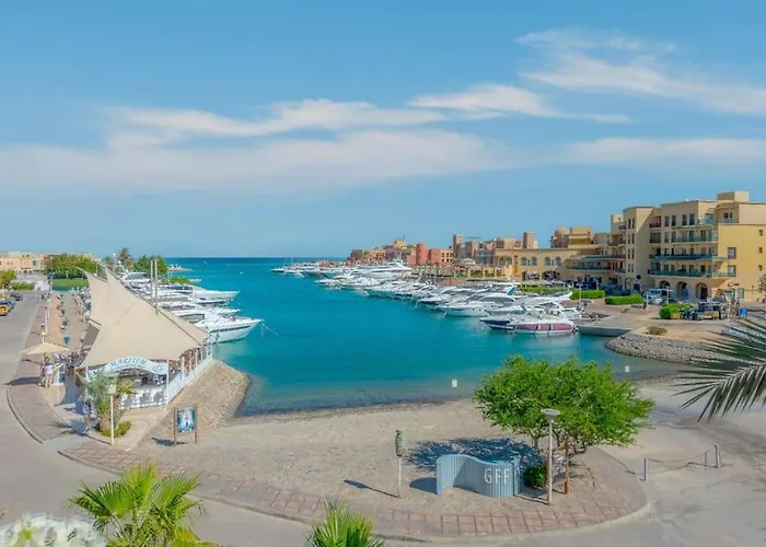 Luxury On The Marina Hurghada